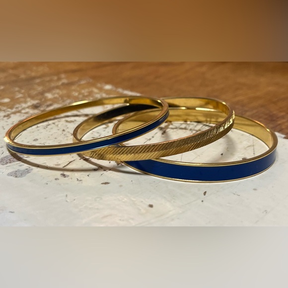 Monet set of 3 Blue and Gold tone Bangle Vintage - Picture 3 of 9